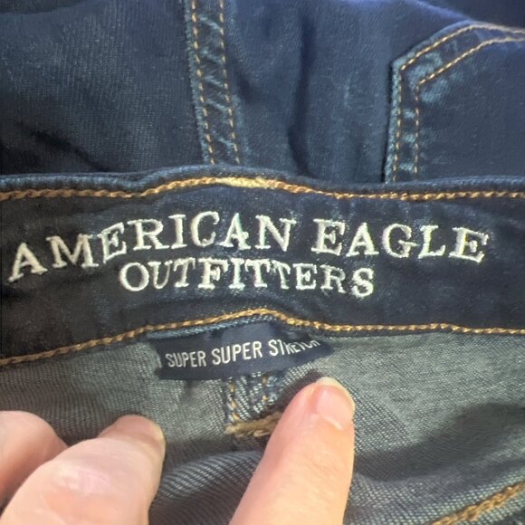 American Eagle Woman’s Super Super Stretch Jeggings - SIze 2 - Picture 3 of 4